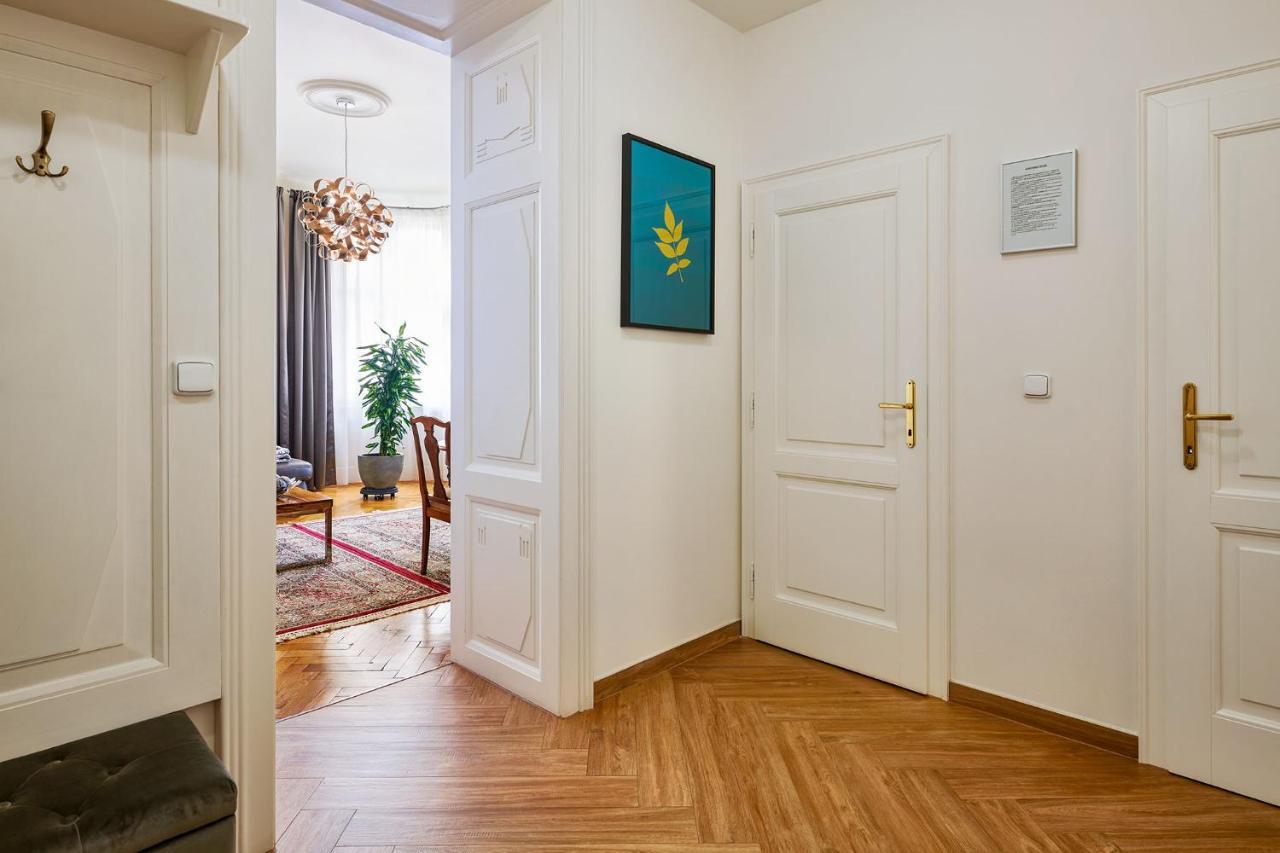 Pragueone Apartment,A/C,Terrace ภายนอก รูปภาพ