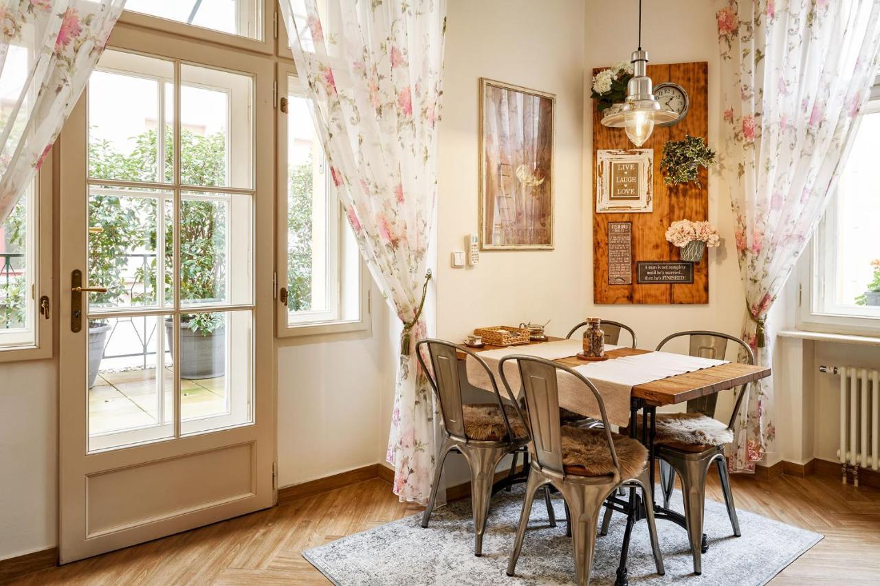 Pragueone Apartment,A/C,Terrace ภายนอก รูปภาพ