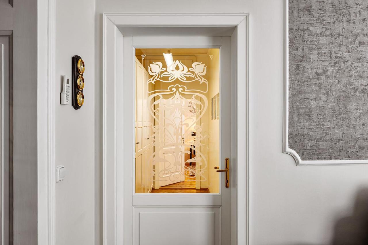 Pragueone Apartment,A/C,Terrace ภายนอก รูปภาพ