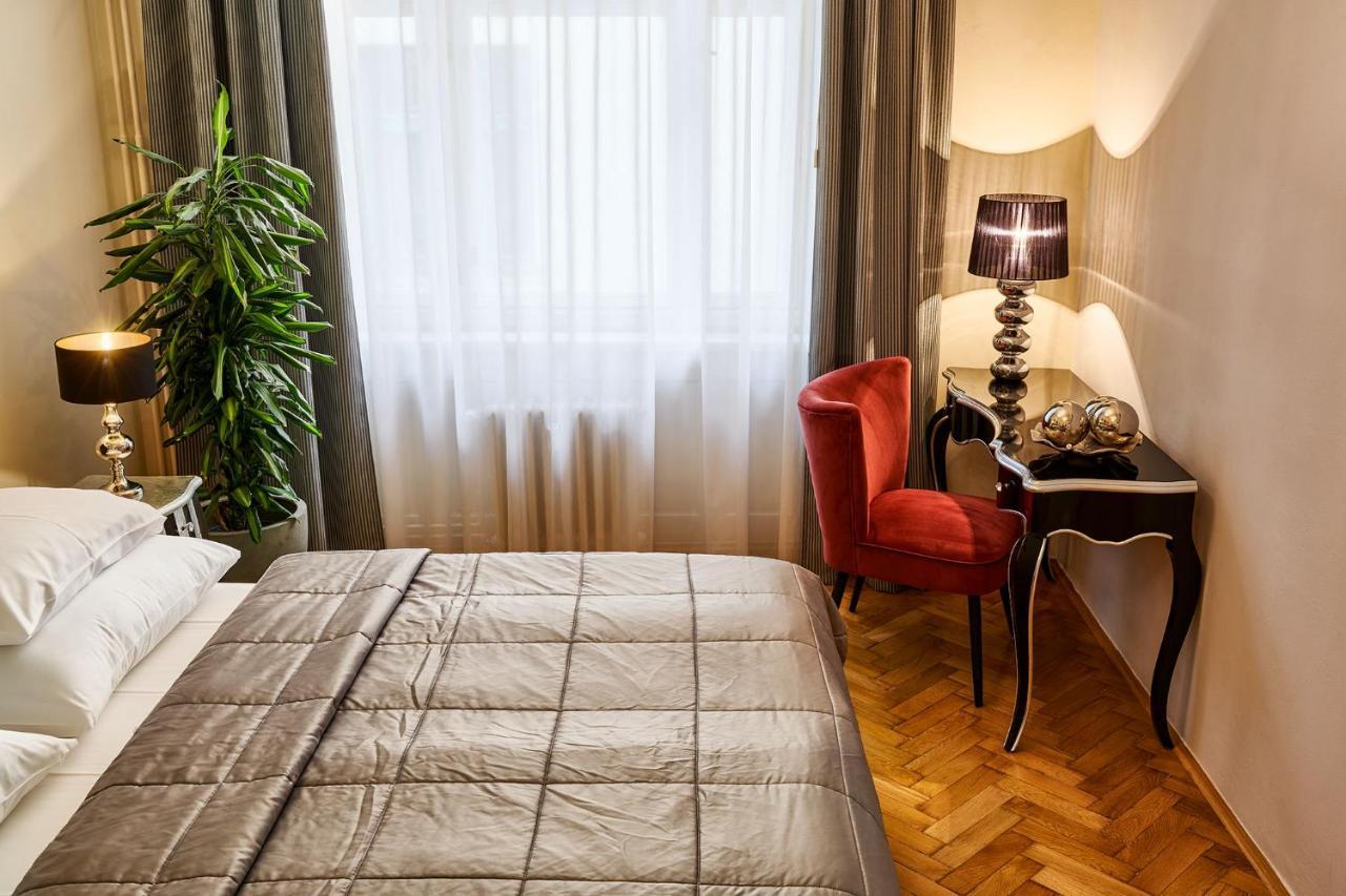 Pragueone Apartment,A/C,Terrace ภายนอก รูปภาพ