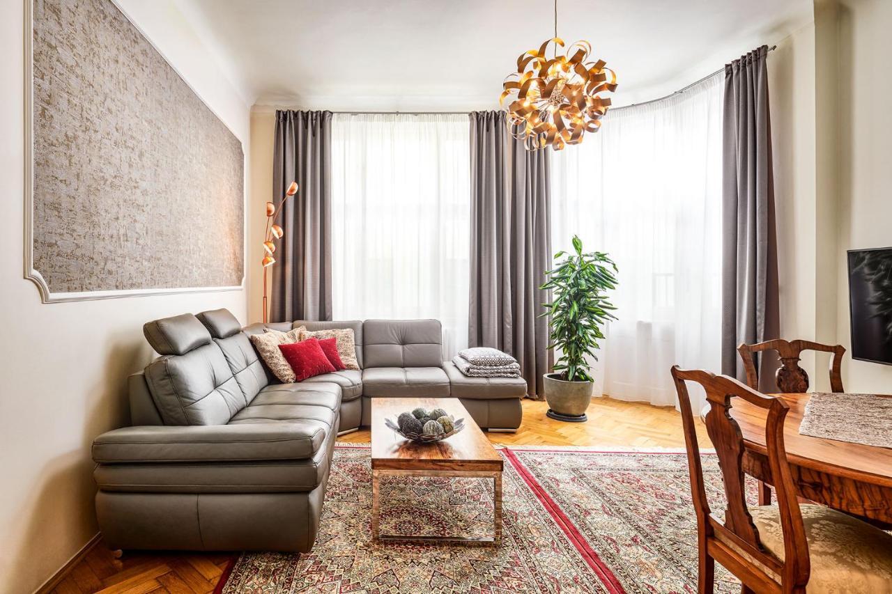 Pragueone Apartment,A/C,Terrace ภายนอก รูปภาพ
