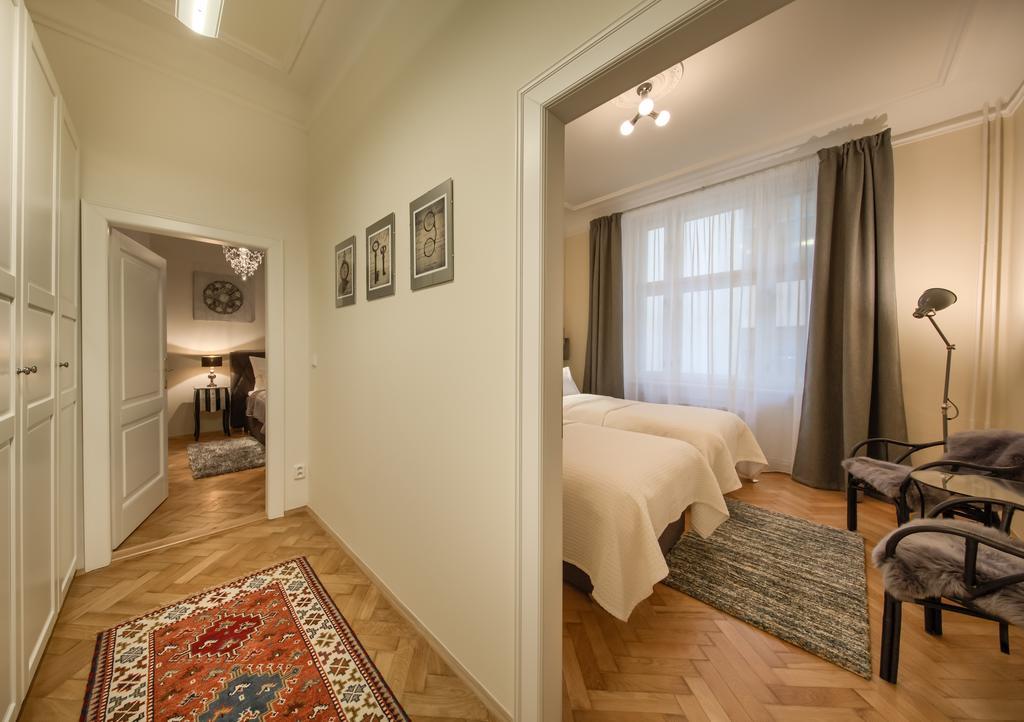 Pragueone Apartment,A/C,Terrace ภายนอก รูปภาพ