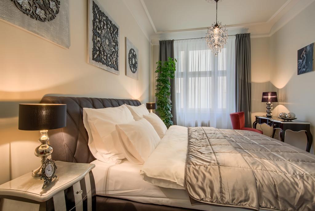 Pragueone Apartment,A/C,Terrace ภายนอก รูปภาพ